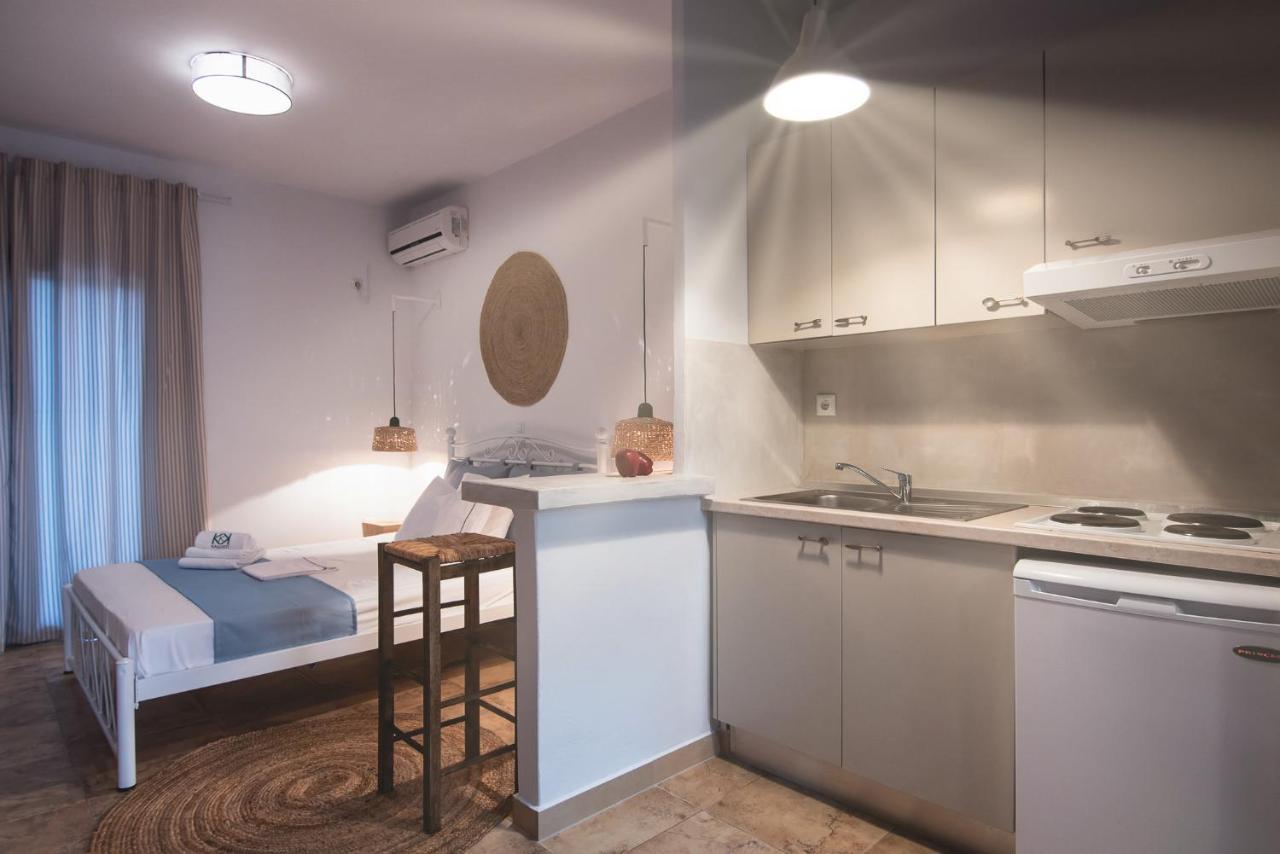 Kallisti Studios & Apartments Скірос Екстер'єр фото